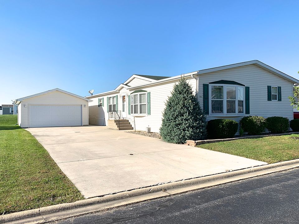 1st image of 791 Aspen Dr