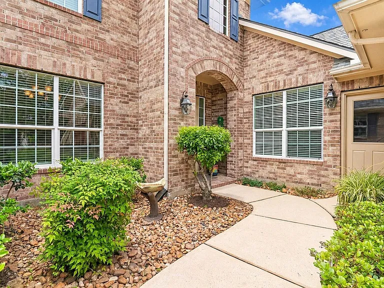 15 Verdin Pl — Photo 45