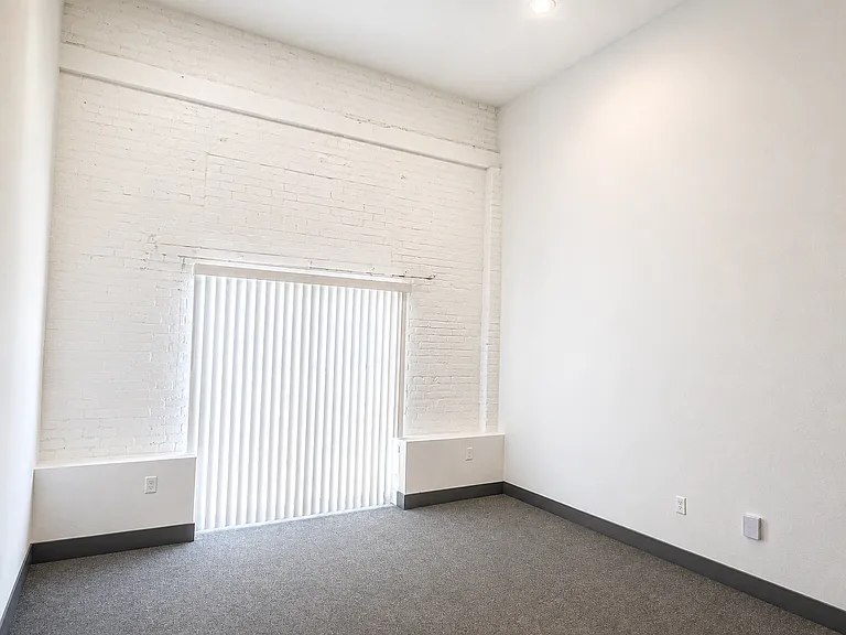 420 Valley Rd — Photo 18