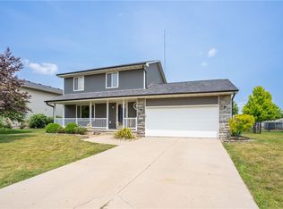 711 27th St SE, Altoona, IA 50009