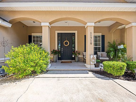4th image of 11719 Dartmoor Ct