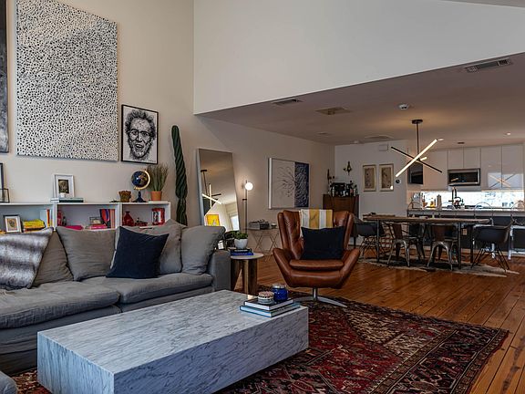 Main Floor - Living Room