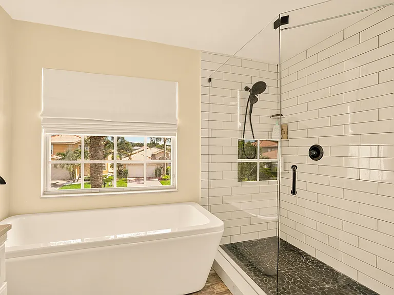 7630 Topiary Ave — Photo 29