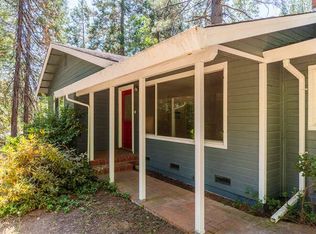 13565 Peardale Rd, Grass Valley, CA 95945
