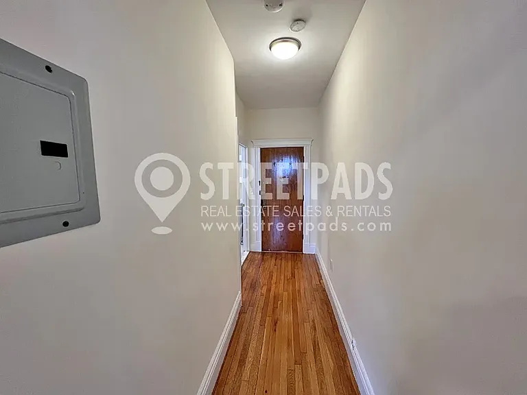 33 Park Dr #12 — Photo 6