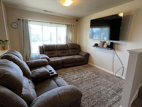 5th image of 3602 Long Branch Ave