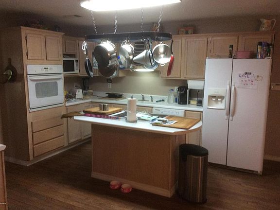 4th image of 9017 Live Oak Ave
