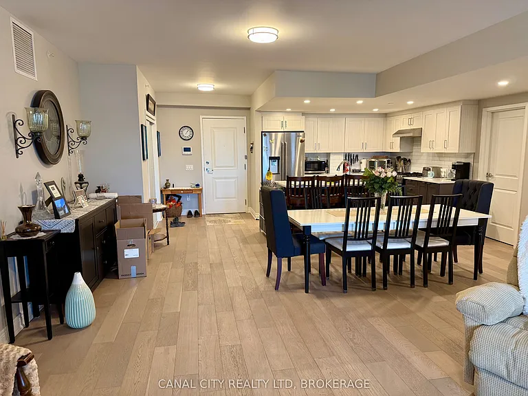 10 Albert St E #303 — Photo 10