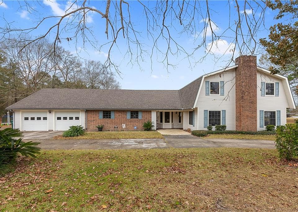 1st image of 3557 Pine Knolls Dr