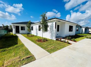 12132 SW 218th St, Miami, FL 33170