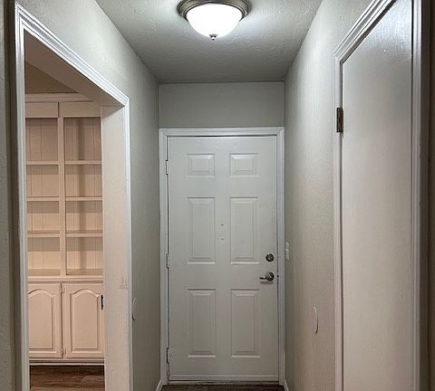 2nd image of 2629 N Sterling Ave #2629