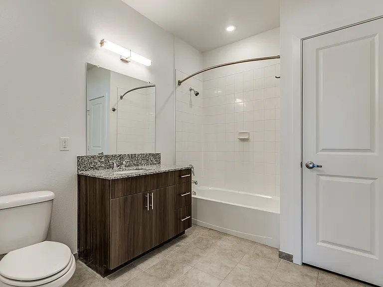 Vista at Interpark — Photo 17