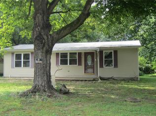 1322 W Edwards St, Vandalia, IL 62471