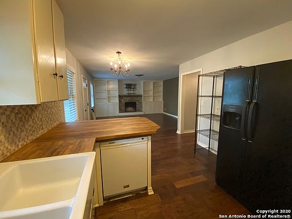 5th image of 863 E Torrey St