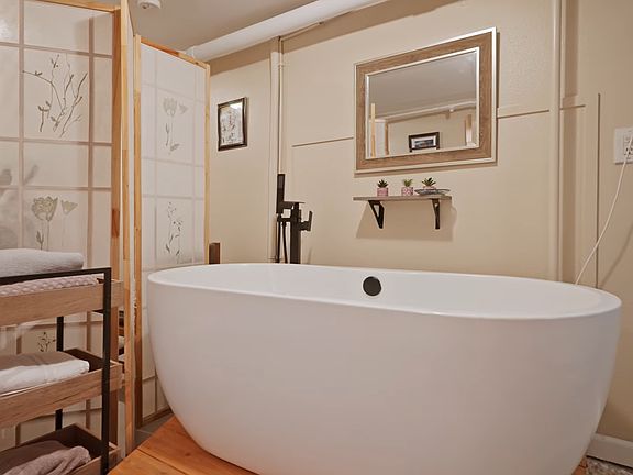 3rd image of 26 Hanover St