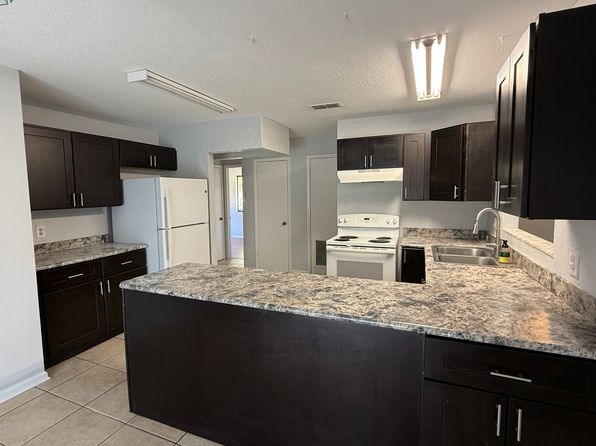 3 Black Jack Cir