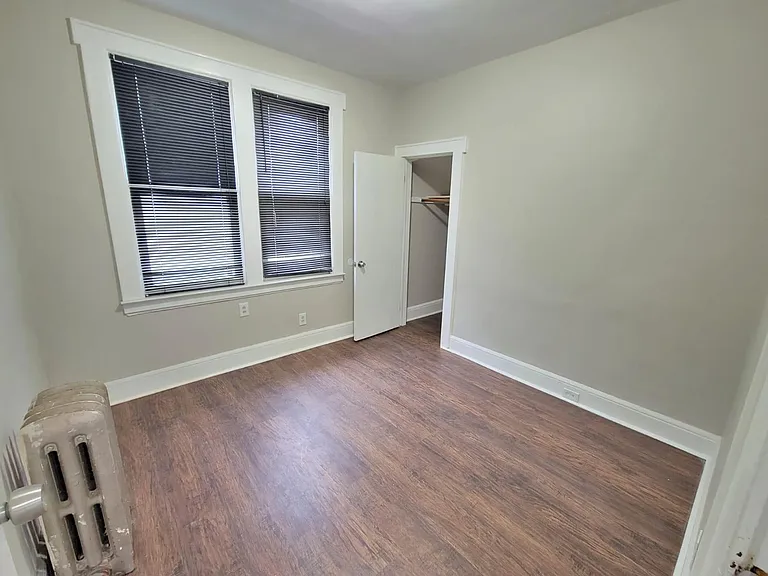 9 39th St #2 — Photo 8