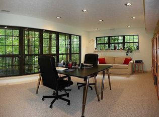 8464 La Habra Ln, Indianapolis, IN