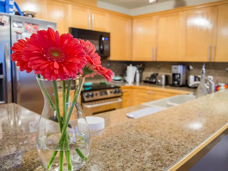 326 Queen Anne Ave N #503 — Photo 3