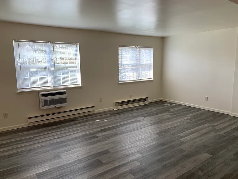 60-66 Hawthorne Ave #60-D — Photo 3