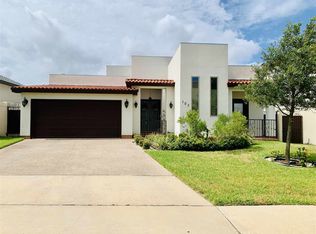 103 Calma Dr, Laredo, TX 78045