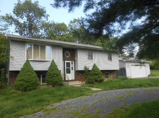 1204 Silver Fox Dr, Kresgeville, PA 18333