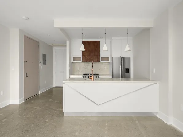 16 Melrose Street 4F image 3 of 5