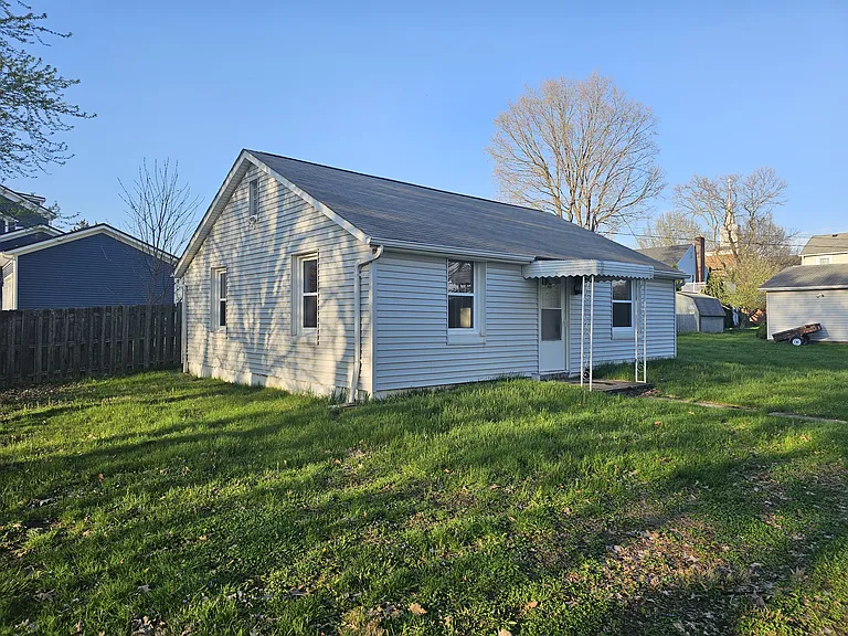 225 S Spring Grove St — Photo 6