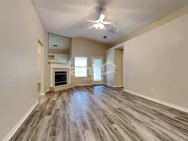 2663 Fernleaf Dr — Photo 4