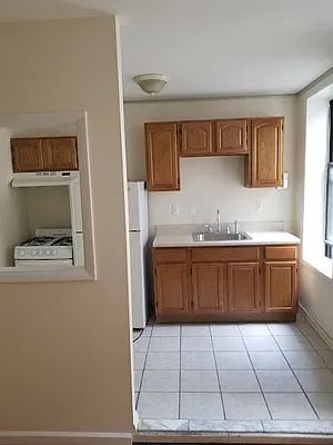 Rented by Dyer Estate Mgmt | media 5