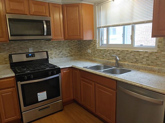 2nd image of 9125 Lawler Ave APT 2