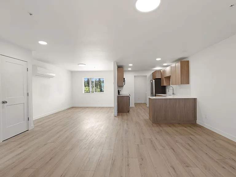 421 S McKinnon Rd — Photo 4