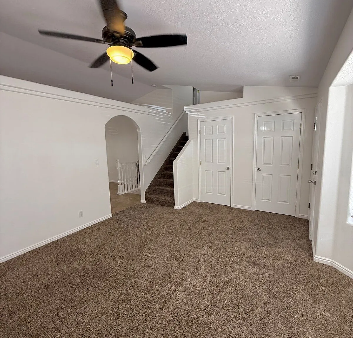 3 bed, 3.0 bath, 1764 sqft, $2,200 — Photo 3