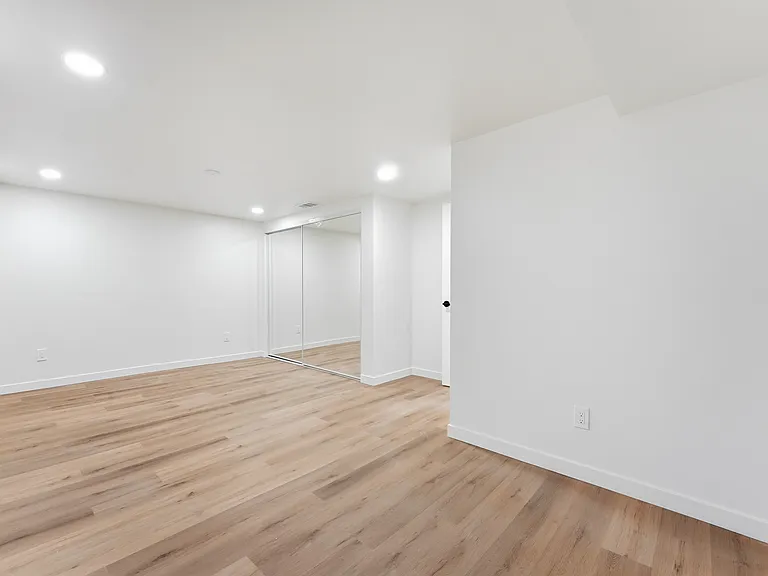 5067 Alumni Pl #B — Photo 10
