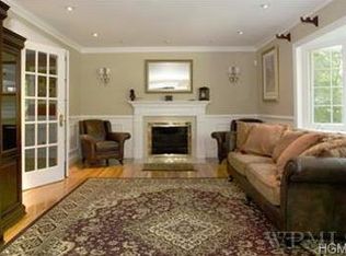 83 Baraud Rd, Scarsdale, NY 10583