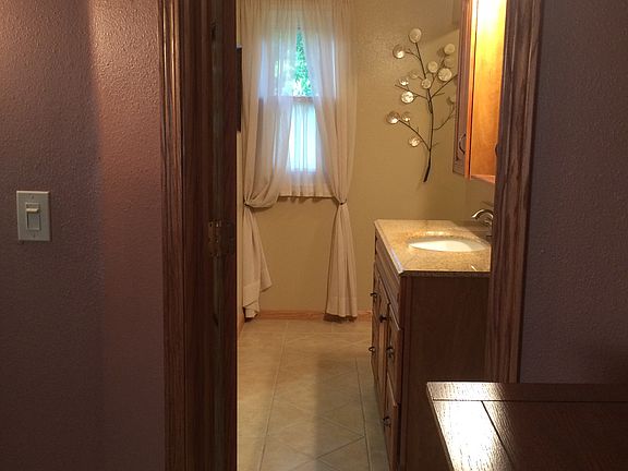 Mstr bath - W.I.  closet

