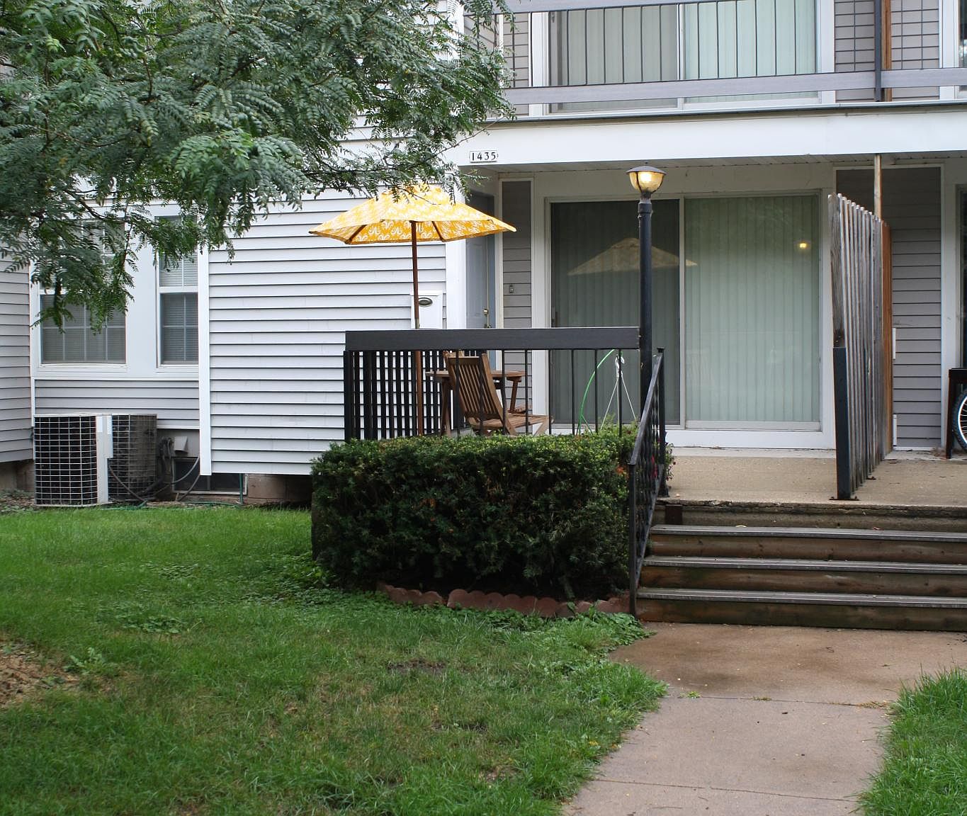 1427 Knapp St, Oshkosh, WI 54902 Zillow