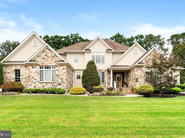 69 Jacobstwn New Egypt Rd, Wrightstown, NJ 08562