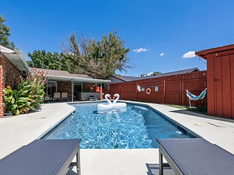 Millwood Dr — Photo 21
