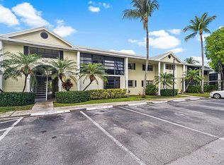 829 NE 199th St APT 104, Miami, FL 33179