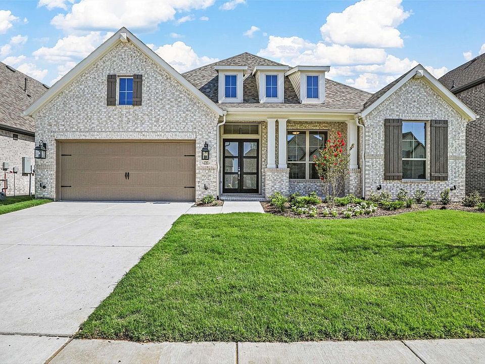 1st image of 2707 Garrison Dr