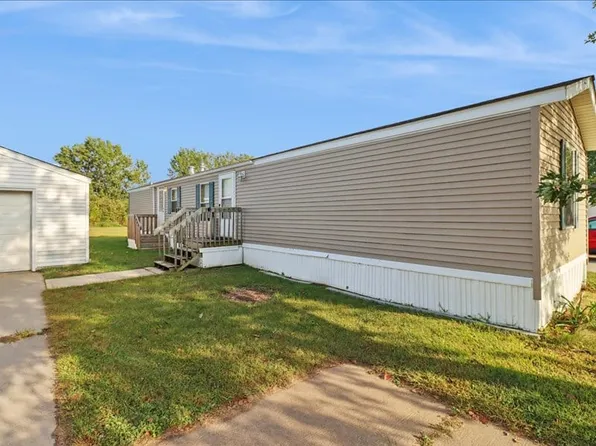 2041 SE Windover Dr #B54, Ankeny, IA 50021