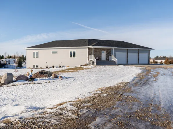 900 Schick Dr, Bismarck, ND 58501