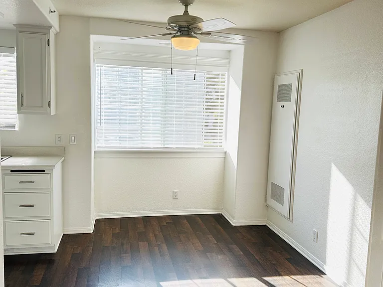1524 E Spruce St #B — Photo 8