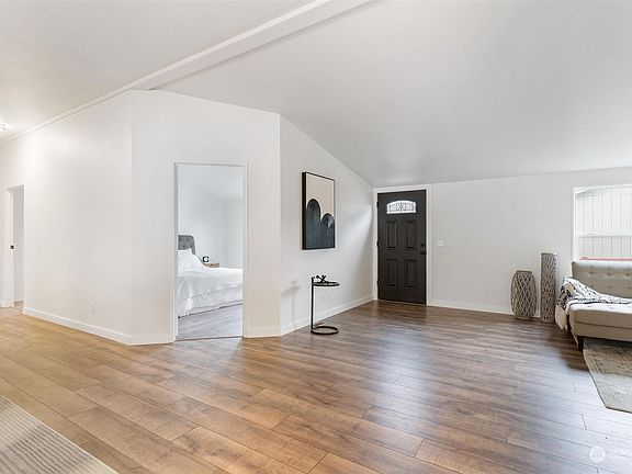 4th image of 5711 100th Street NE #18