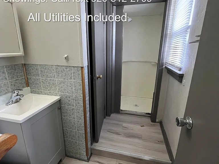 100 E Merrill Ave — Photo 6