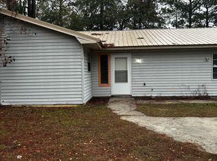 179 Cherokee Cir, Hinesville, GA 31313