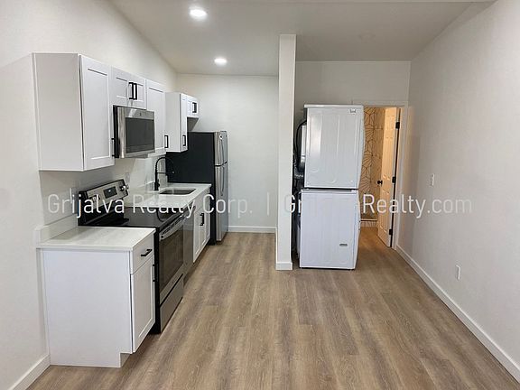 5th image of 2924 N Winstel Blvd #B