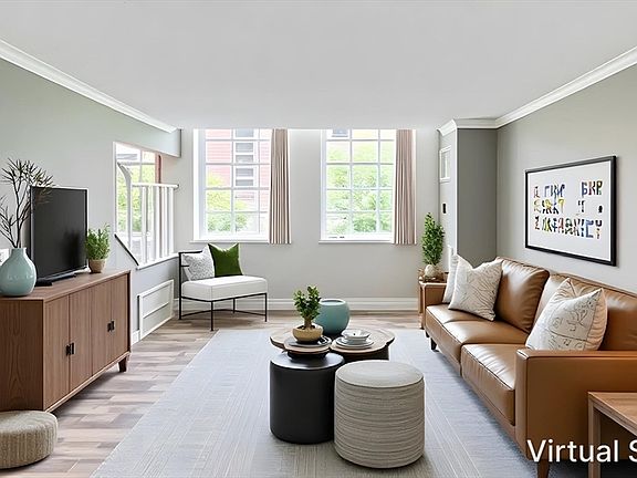 3rd image of 106 13th St APT 323