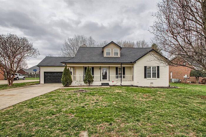 1st image of 424 Haynes Haven Ln